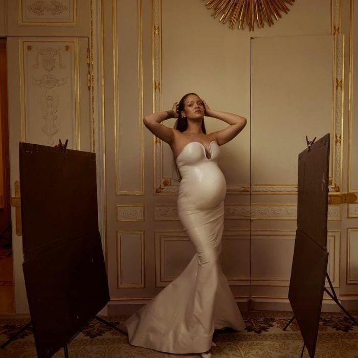 pregnant rihanna invogue 8